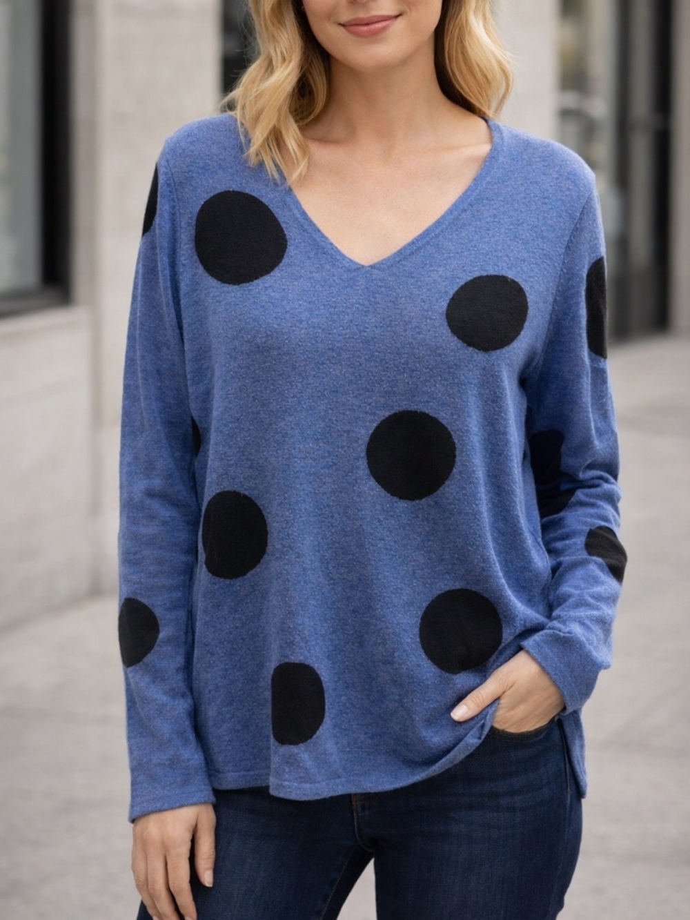 Chico's Deep Indigo Blue and Black Polka Dot V Neck Long Sleeve Pullover Sweater
